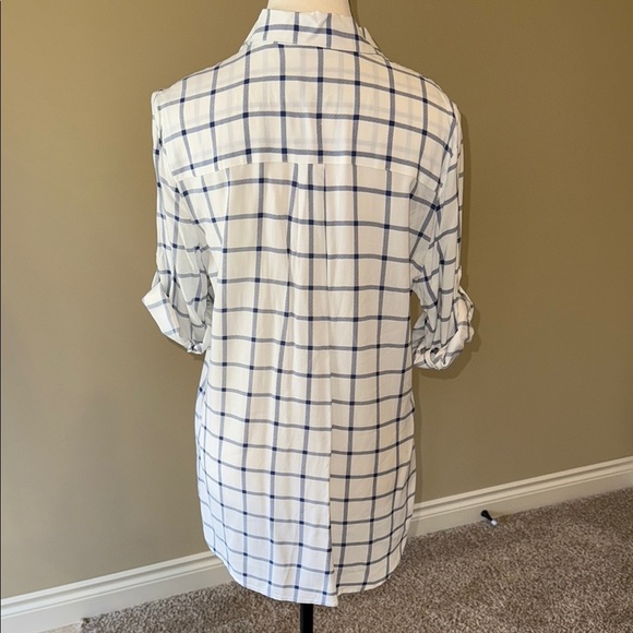 Reitmans Shirt Blue and White Plaid Button Down Top Women's Size 9 - Picture 4 of 10